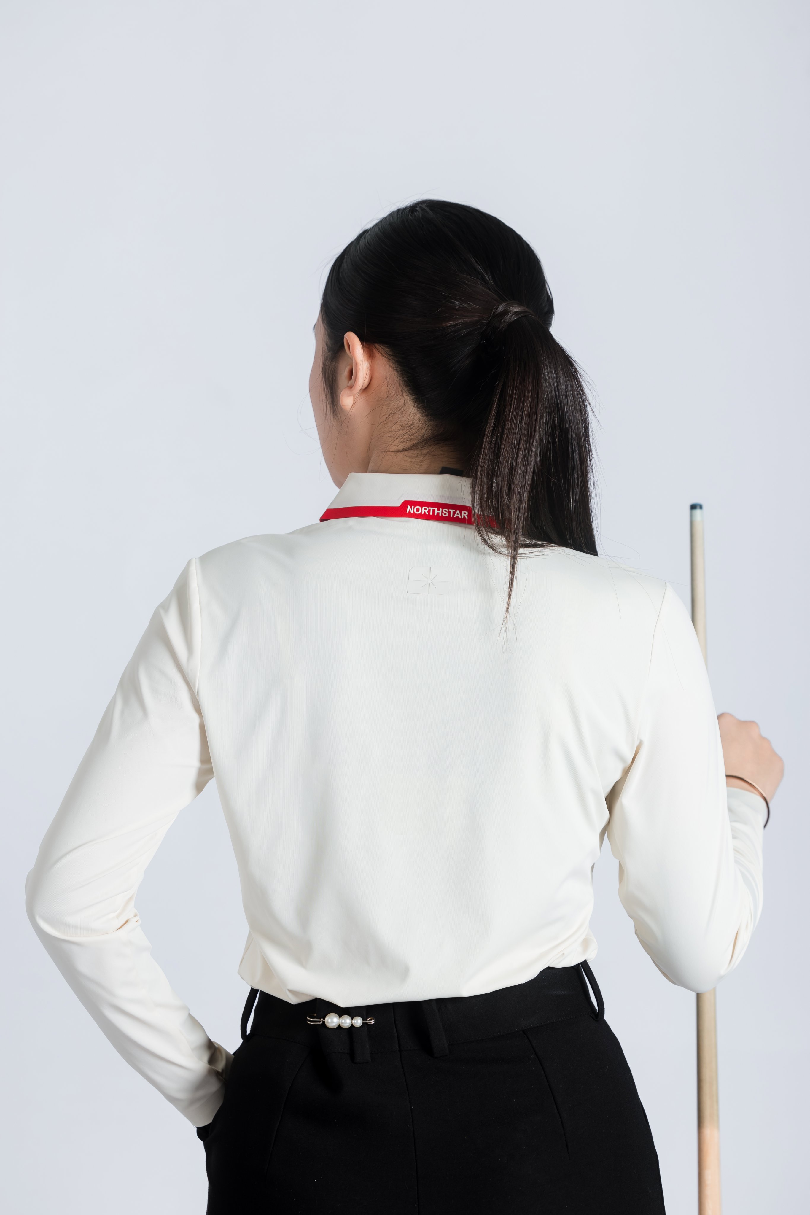 Polo Nữ - Dài Tay - Trắng Kem góc 3